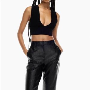 Aritzia Babaton Sculpt Knit Deep V Tank In Black